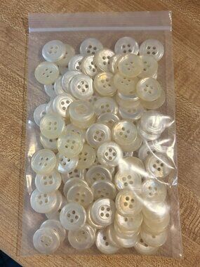 3/4" Beige 4-hole Craft Buttons 100 pieces #30